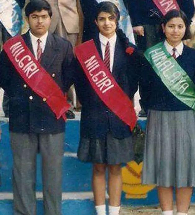 好萊塢最紅的印度女星結婚了：13歲被霸凌，18歲成世界小姐！